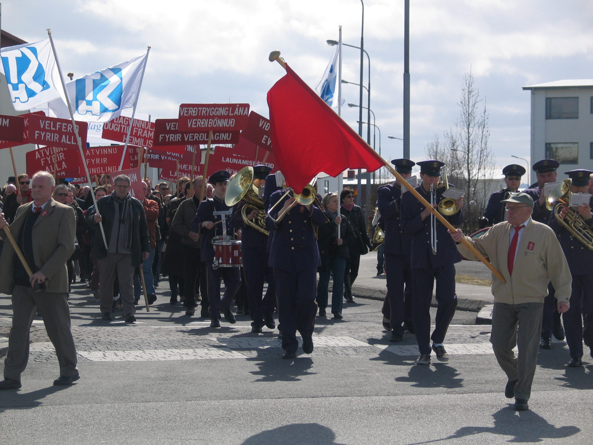 Dagskrá 1. maí hátíðarhaldanna í Hafnarfirði 2014